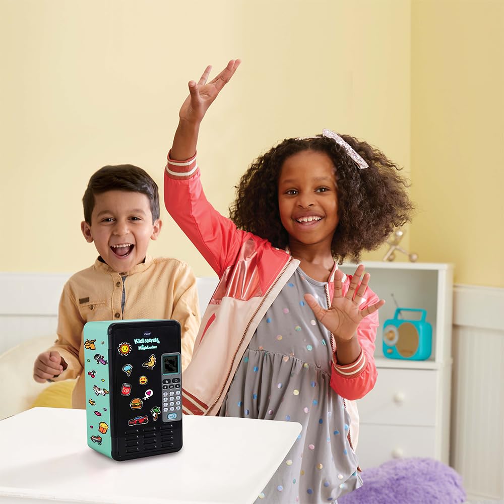 VTech KidiSecrets Magic Locker - Seifă interactivă cu cod secret, 3 jocuri educaționale incluse, autocolante pentru personalizare, limbă italiană, baterii incluse, 6-12 ani.