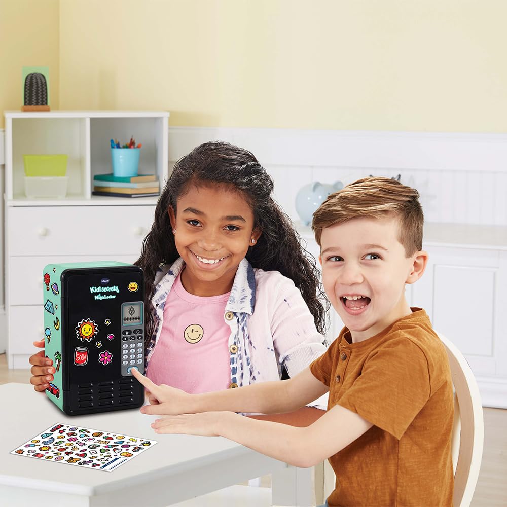 VTech KidiSecrets Magic Locker - Seifă interactivă cu cod secret, 3 jocuri educaționale incluse, autocolante pentru personalizare, limbă italiană, baterii incluse, 6-12 ani.