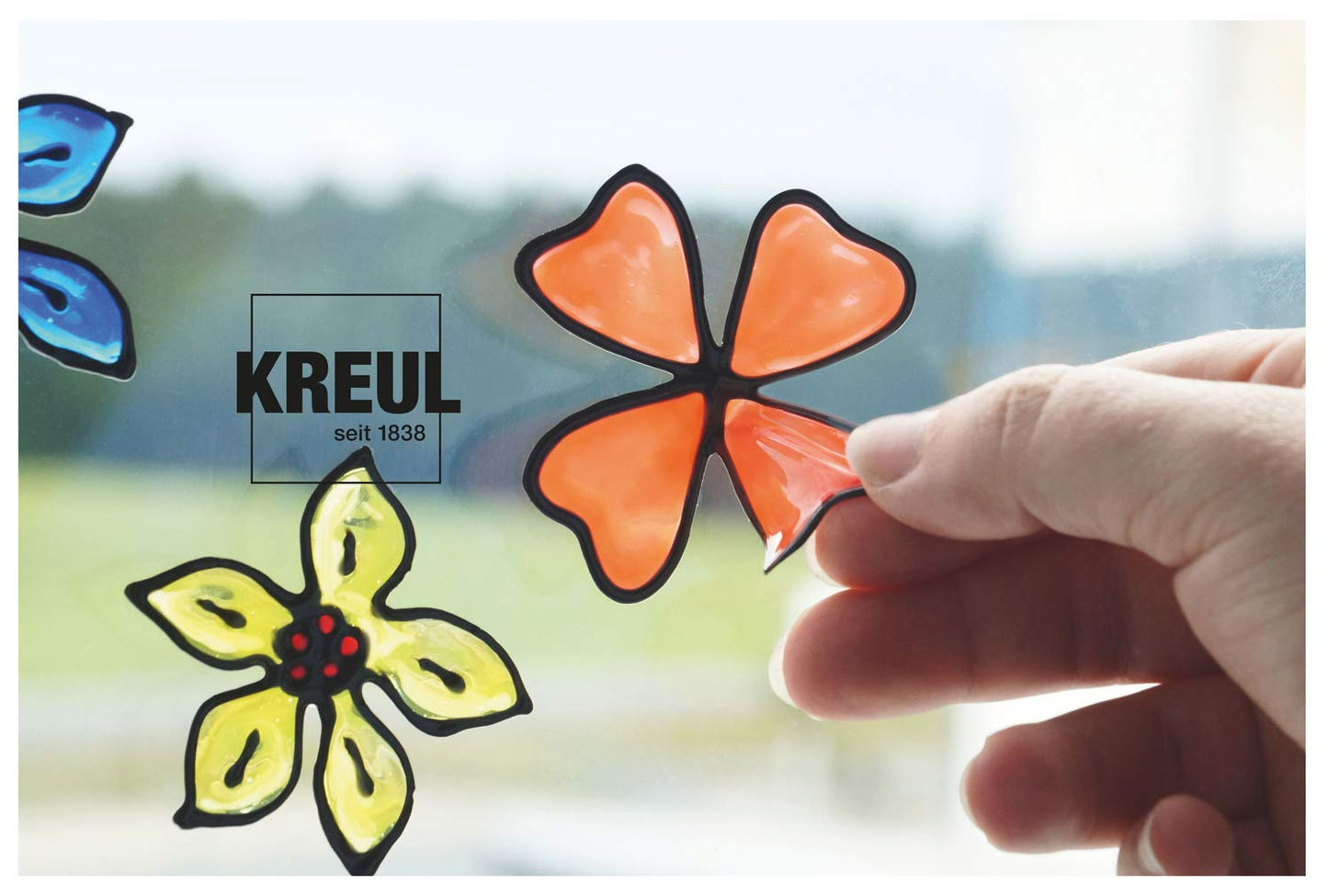 KREUL 40151 - Set de culori pentru feronerie Bär, 7 x 125 ml culori pentru feronerie, 125 ml contur negru, 2 tipuri de folie, duză fină și șabloane.
