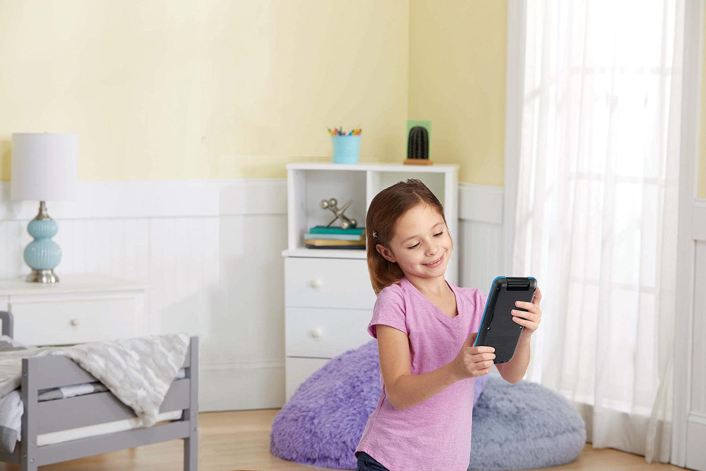 VTech Kidicom Advance 3.0 (Albastru) - Jucărie educativă și dispozitiv de comunicare sigur pentru copii, cu e-book-uri, cameră, aplicații prietenoase, jocuri și multe altele, potrivit pentru băieți și fete 4-7 ani.