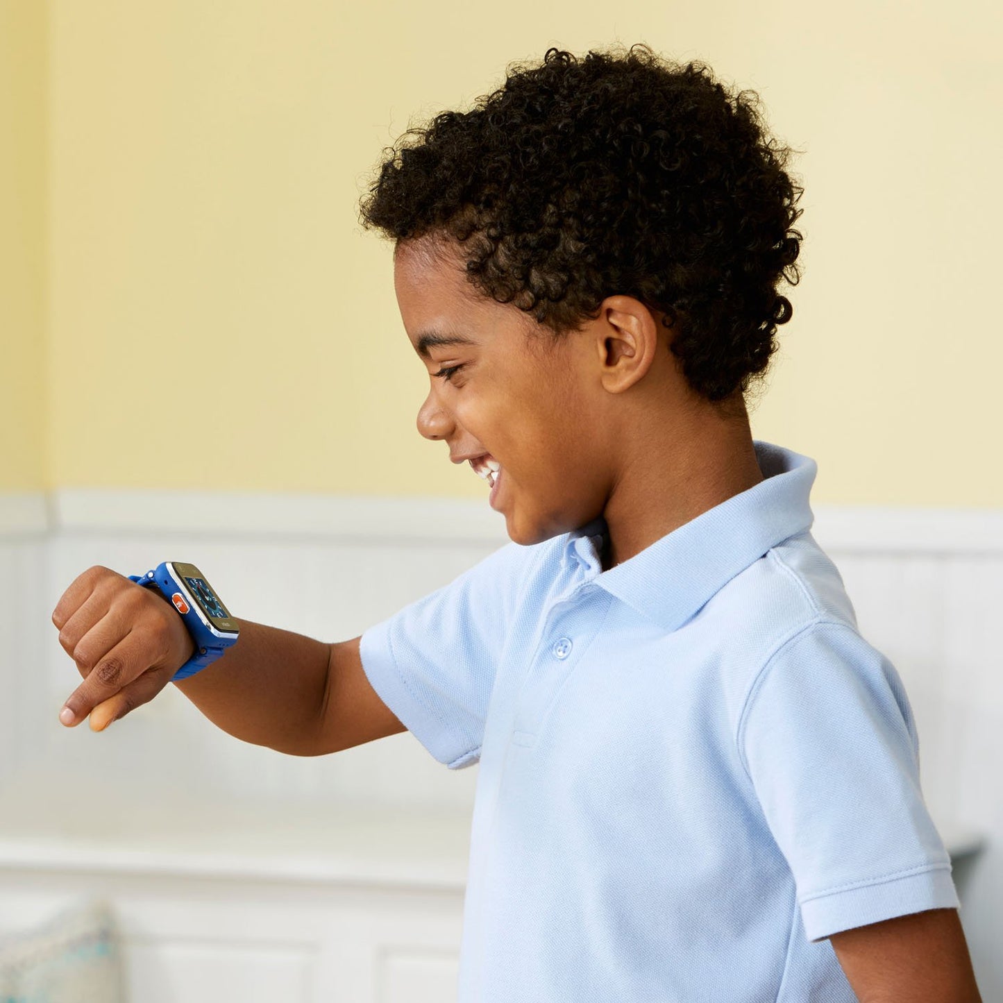 Ceas inteligent VTech KidiZoom DX2 albastru – Ceas pentru copii cu touchscreen, două camere pentru selfie-uri și multe altele – Potrivit pentru copii de 5-12 ani