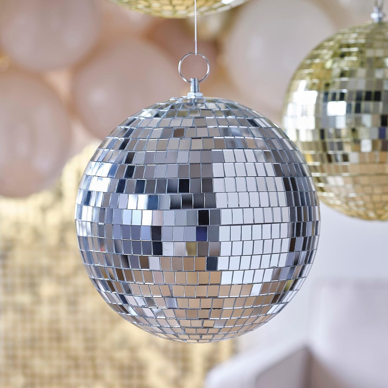 Decorațiune suspendată Ginger Ray Silver Disco Ball pentru petreceri de ziua de naștere sau Revelion, 20 cm