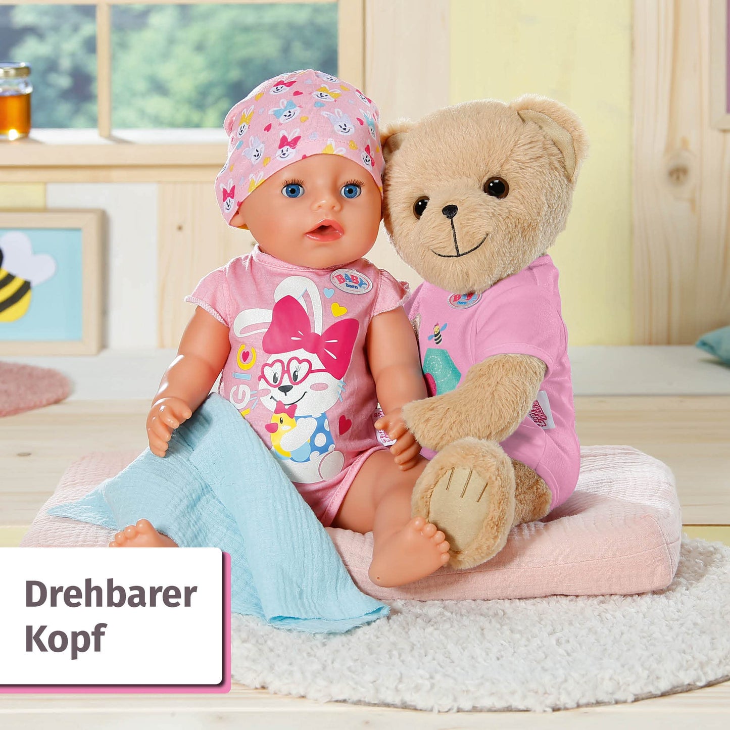 BABY born Ursuleț, Jucărie de pluș cu salopetă roz și brațe și picioare mobile, 835586 Zapf Creation