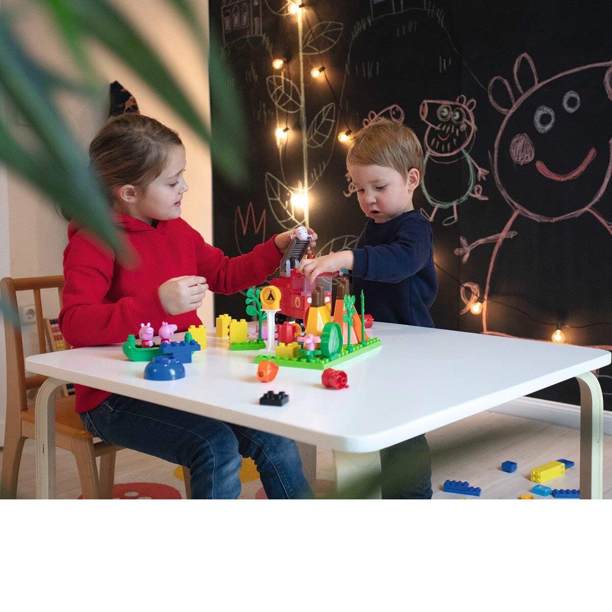 Set de Camping BIG-Bloxx Peppa Pig - Echipament de Camping Peppa, Set de Construcție, Set BIG-Bloxx format din Peppa și Suzy și Camper, 25 de piese, pentru copii de la 18 luni.