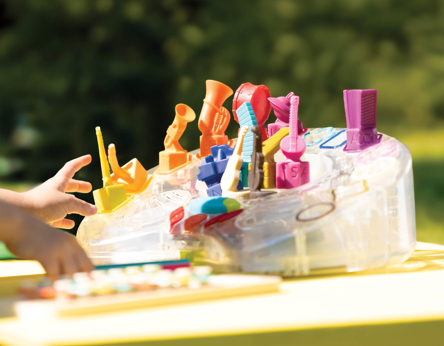 B. toys – B. Symphony Orchestră Muzicală pentru Copii – 13 Instrumente Muzicale pentru Muzică Clasică pentru Bebeluși și Copii – Jucărie Interactivă cu Orchestră, Lumini și 15 Melodii