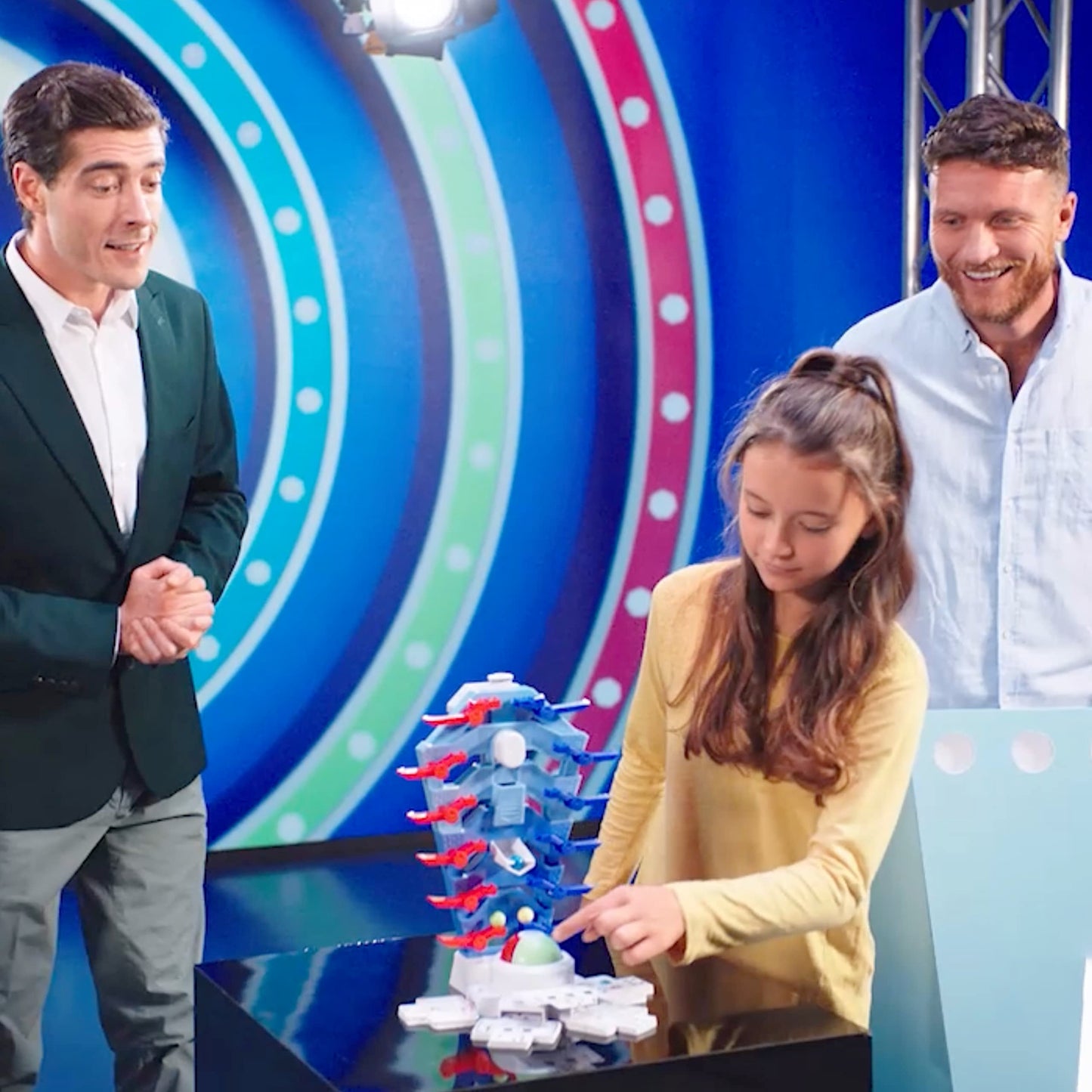 Joacă Distractivă cu IMC TOYS - Coco Show, Joc de Masă și Cărți Strategice pentru Vârste de Peste 8 Ani