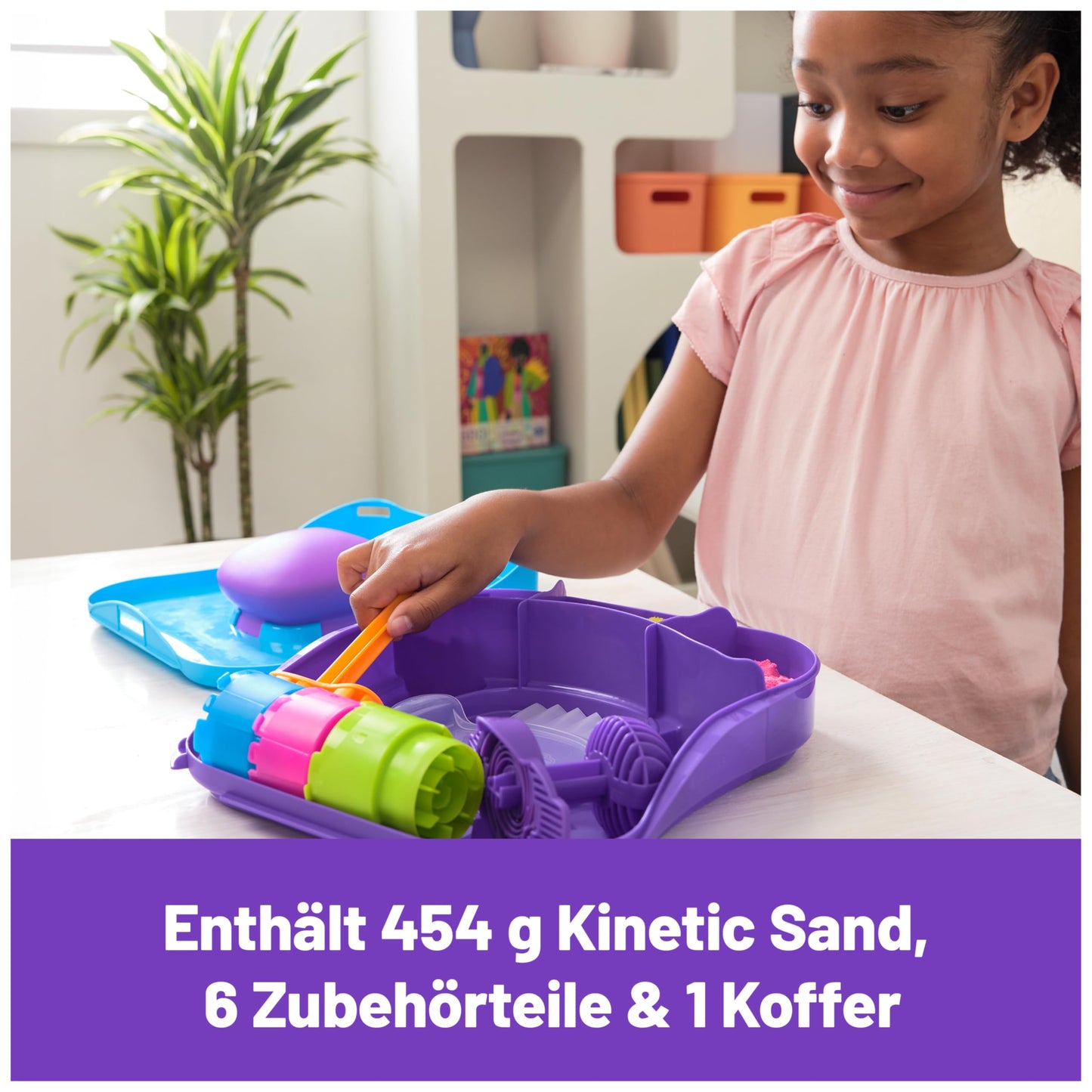 Set de Joacă Kinetic Sand - 453 g de nisip magic din Suedia în 3 culori, cu ștampilă și 5 unelte pentru distracție creativă în interior, pentru copii de la 5 ani.