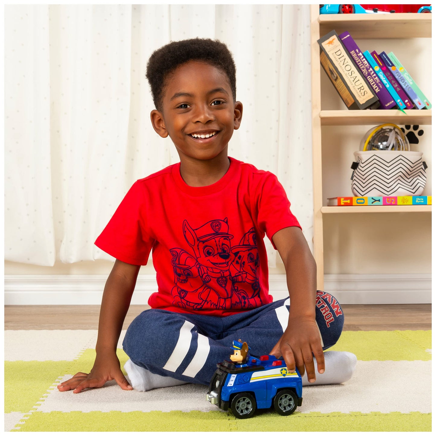 PAW PATROL, Vehicul de Poliție cu Figurina Chase (Vehicul de Bază), Mașinuță de Jucărie, pentru copii de la 3 ani