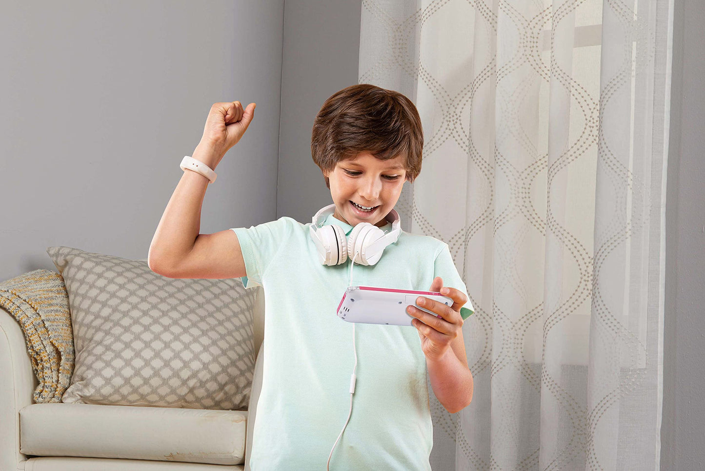 VTech Kidicom Advance 3.0 (Roz) - Jucărie educativă și dispozitiv de comunicare sigur pentru copii, cu e-book-uri, cameră, aplicații prietenoase și jocuri, potrivit pentru băieți și fete 4-7 ani.