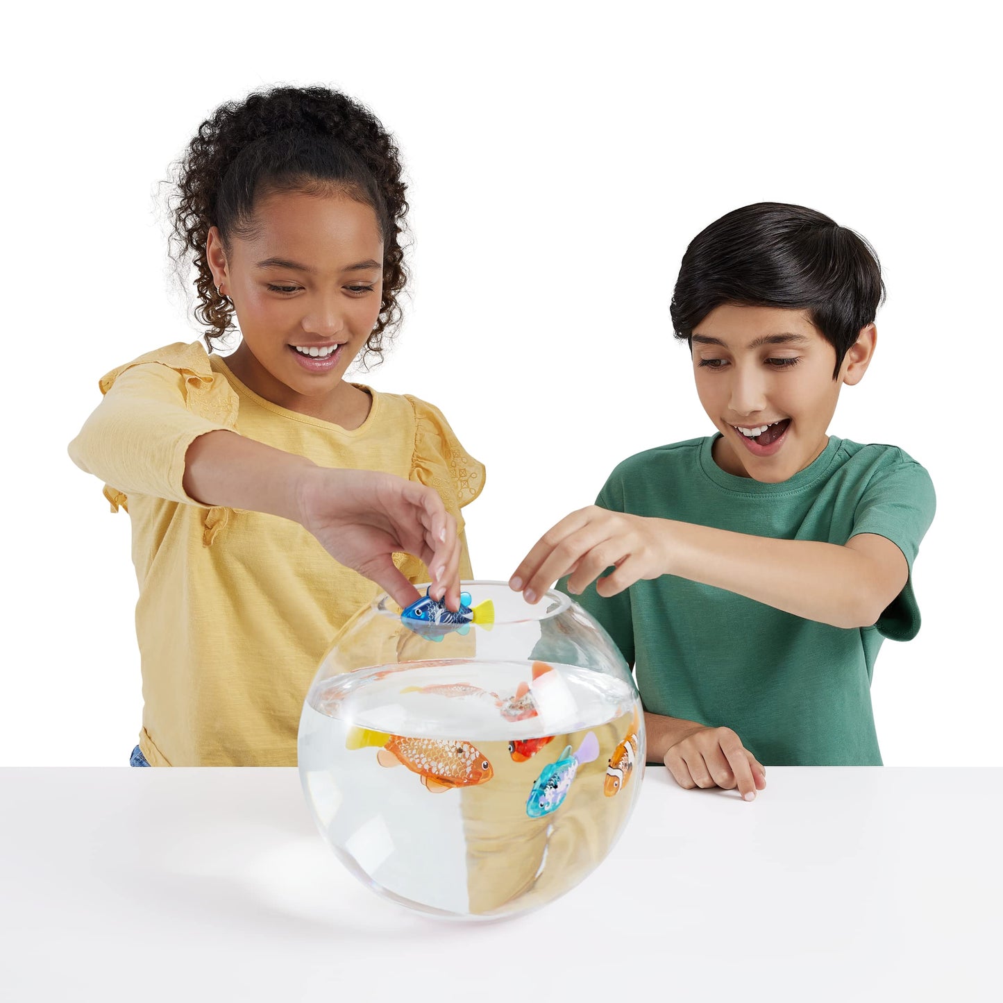 Jucarie 2 Pesti inotatori −interactiv RoboFish portocaliu+albastru Robo Alive S3