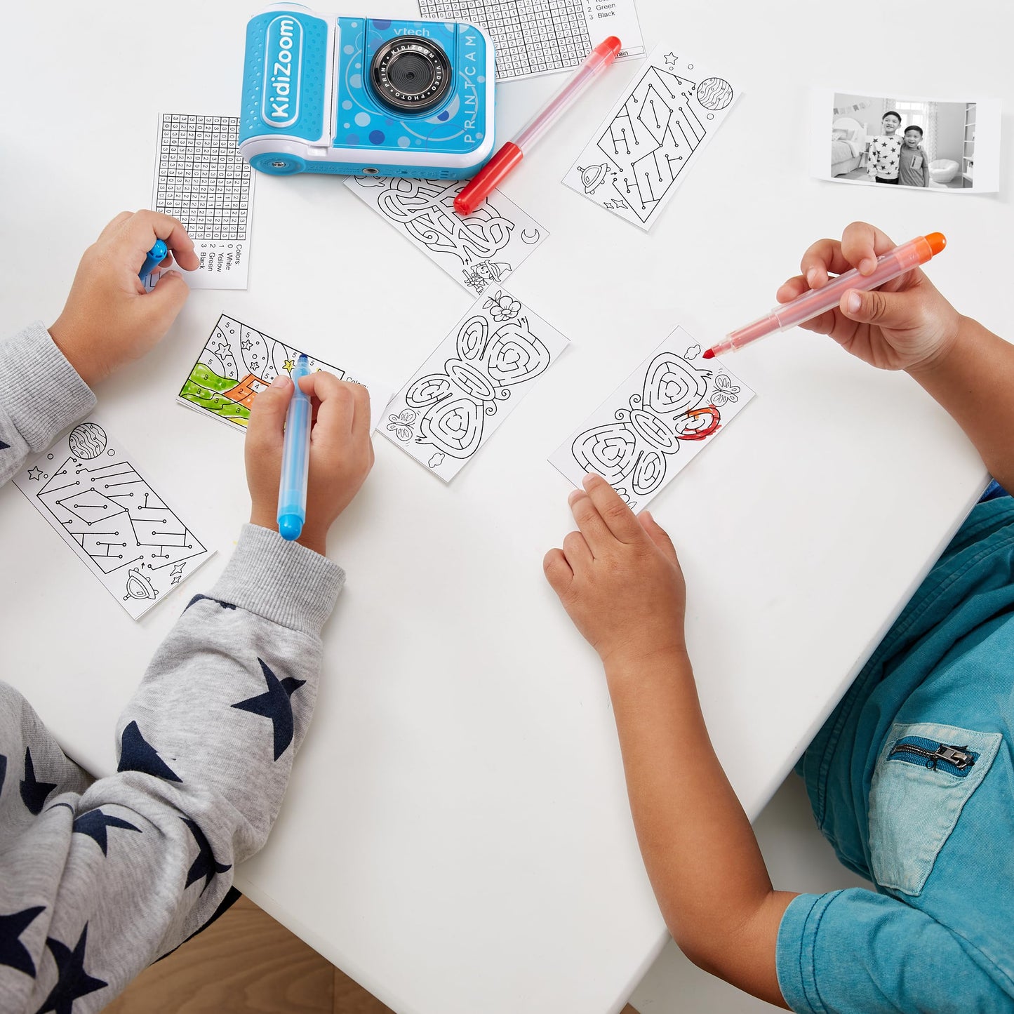 Vtech KidiZoom Print Cam albastră – Cameră foto instant pentru copii cu funcție de imprimare, selfie, video și efecte, pentru copii de 4-12 ani.