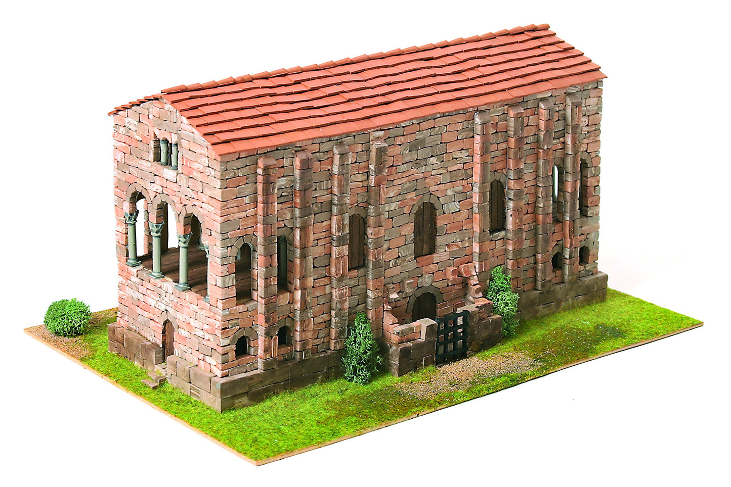 Model asamblat Domus Kits - Romantism 13, Biserică St. María de Naranco, Model cărămizi reale - 8 ani+