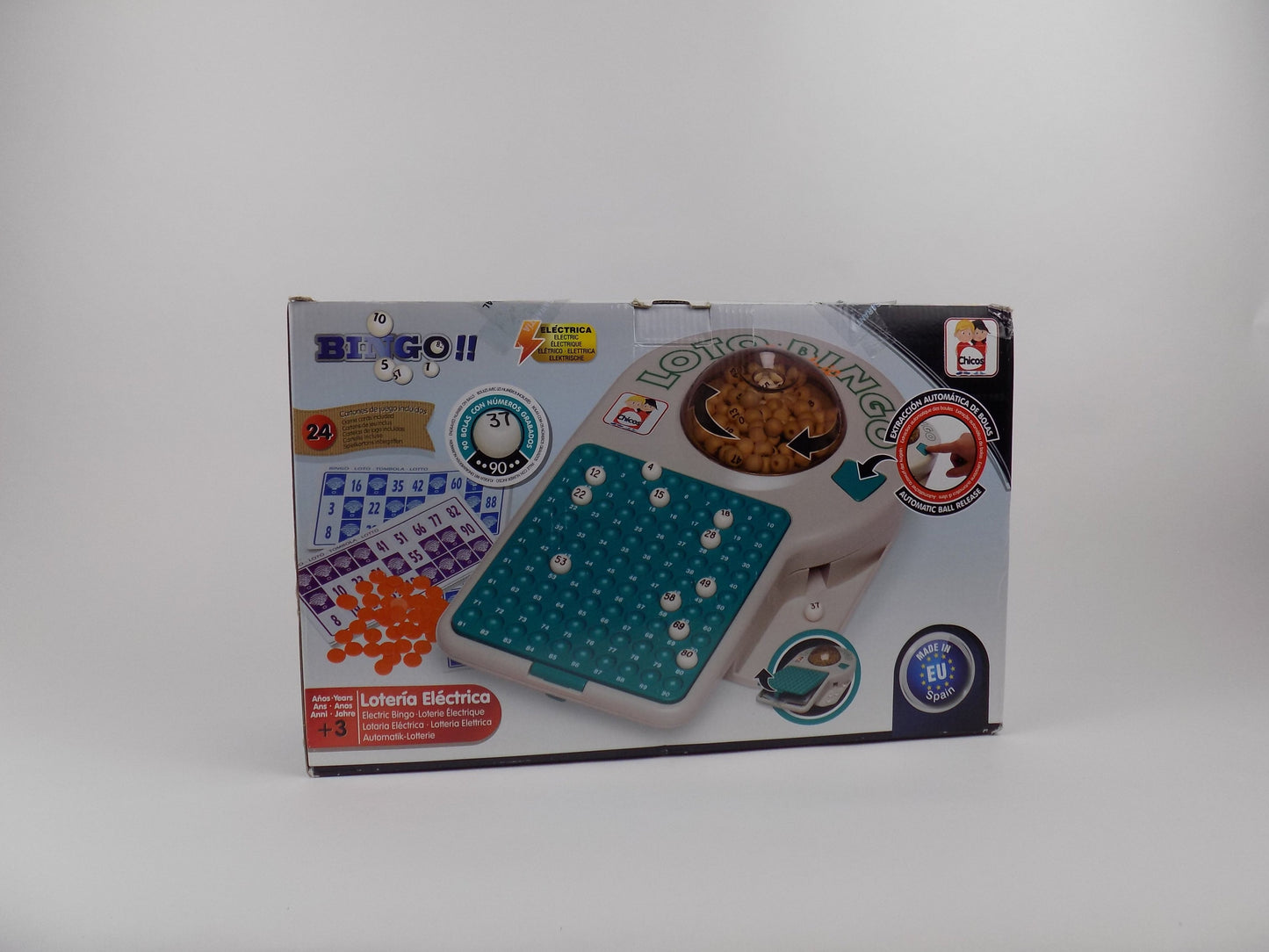 Chicos - Bingo Loterie Electronică 24 Cartoane și 90 Bile | Joc de Masă pentru Familie | Include Fise și Cartoane de Joc, Alb și Verde (22302)