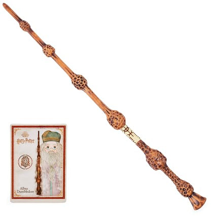 Lumea Vrăjitorilor Harry Potter - Bagheta Autentică a lui Albus Dumbledore din Plastic cu Carte de Vrăji, aprox. 30,5 cm, Jucărie pentru Copii de la 6 Ani, Articol pentru Fani