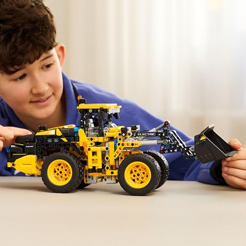 LEGO Technic 42209 Volvo L120 Încărcător Electric, 9+ ani