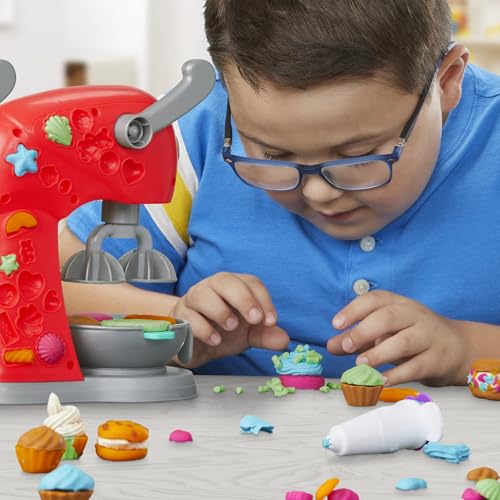 Play-Doh Super Mașină de Bucătărie cu accesorii