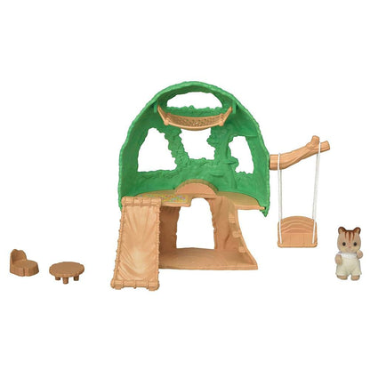 Familia Sylvanian 5318 Aventuri cu Bebeluși în Copac - Set de Joacă cu Casă de Păpuși