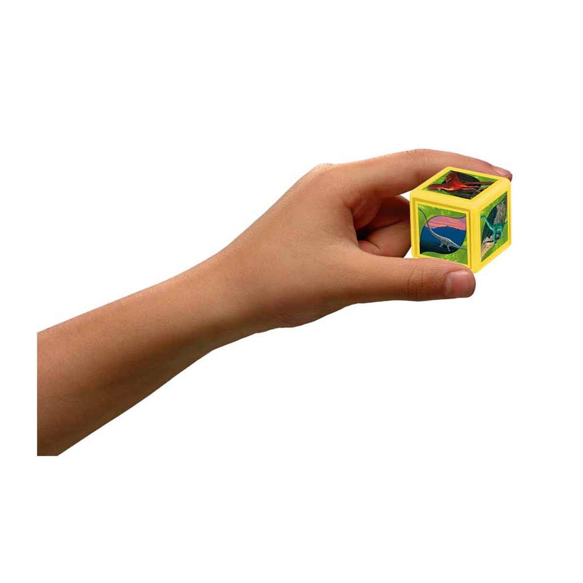 Top Trumps Match Dinosaurs Joc de societate cu dinozauri 5 dinozauri la rând de la 4 ani