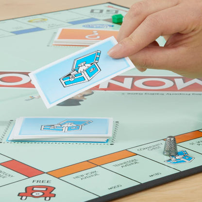 Monopoly Joc de societate clasic, 2-6 jucători, 8+ ani