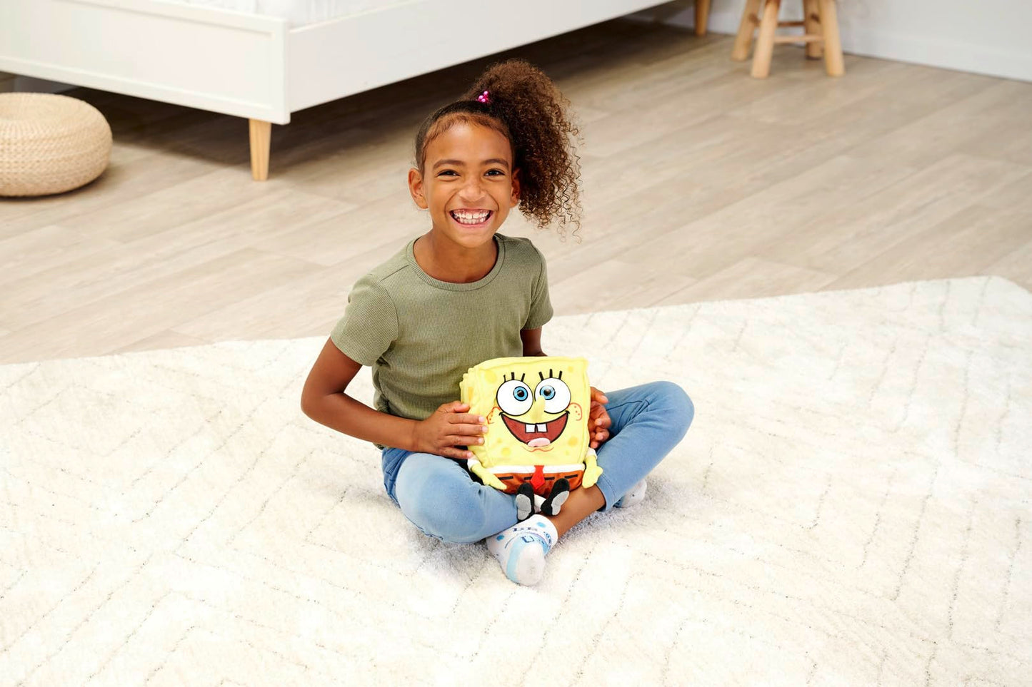 Simba 109491008 Figurină de pluș SpongeBob cu funcții amuzante și sunete 30 cm pentru copii de la 0 ani