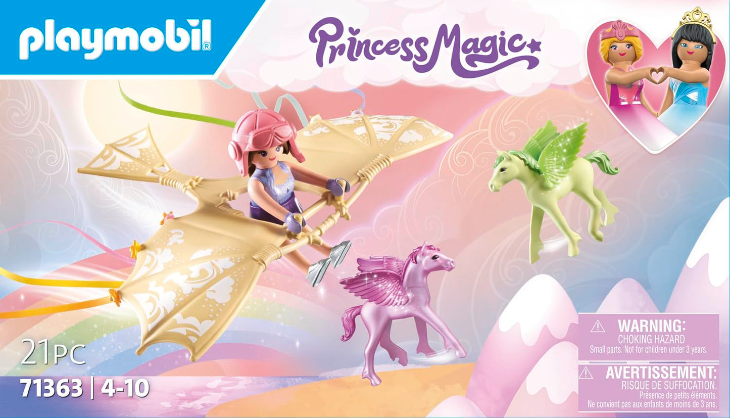 PLAYMOBIL Princess Magic 71363 Set de figurină Aventură magică cu pui de pegas, lecții de zbor în nori, cu prințesă și doi pui de pegas, jucărie pentru copii de la 4 ani