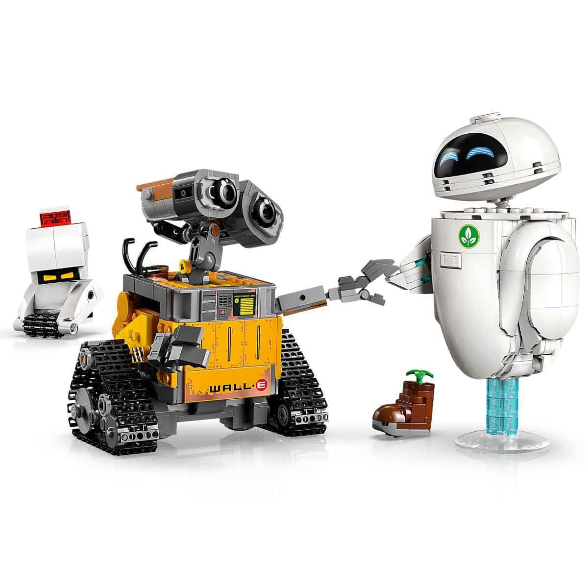 LEGO 43279 Disney and Pixar Set de construcție cu roboți WALL-E și EVE 811 piese de la 18 ani