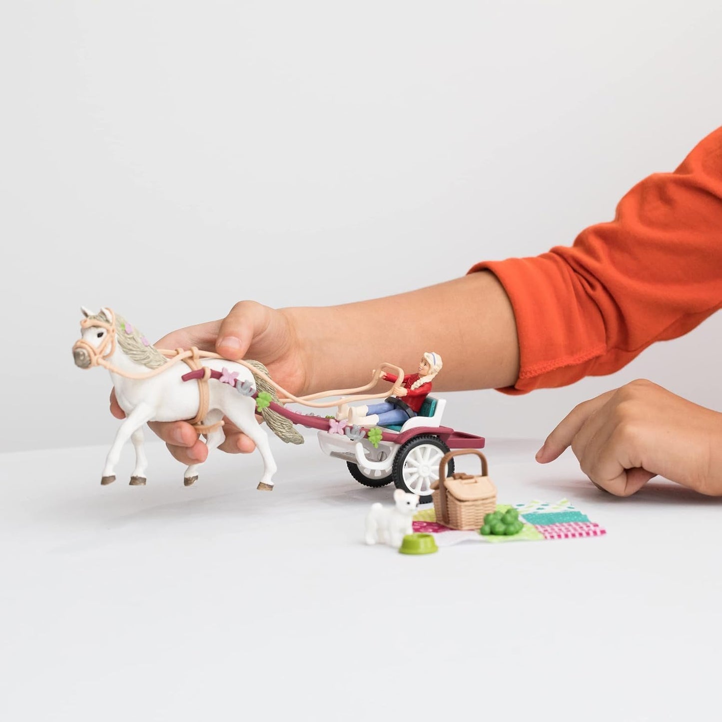 Schleich 42467 Horse Club Trăsură pentru Spectacol, 5+ ani