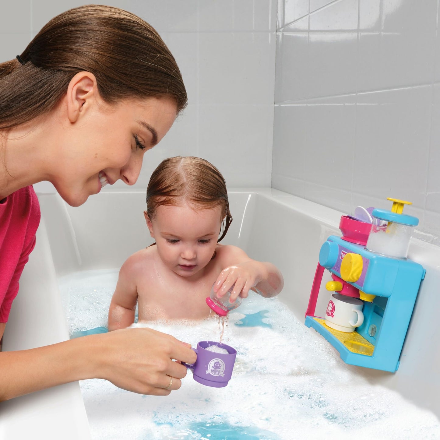Tomy Toomies Toomies Set de joacă pentru baie Barista cu 3 căni, 1 ulcior, 1 shaker pentru copii de la 18 luni