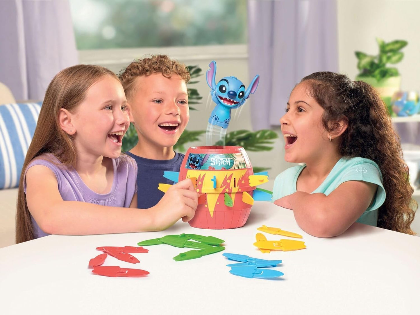 TOMY Disney Pop Up Stitch Joc de societate, 4+ ani