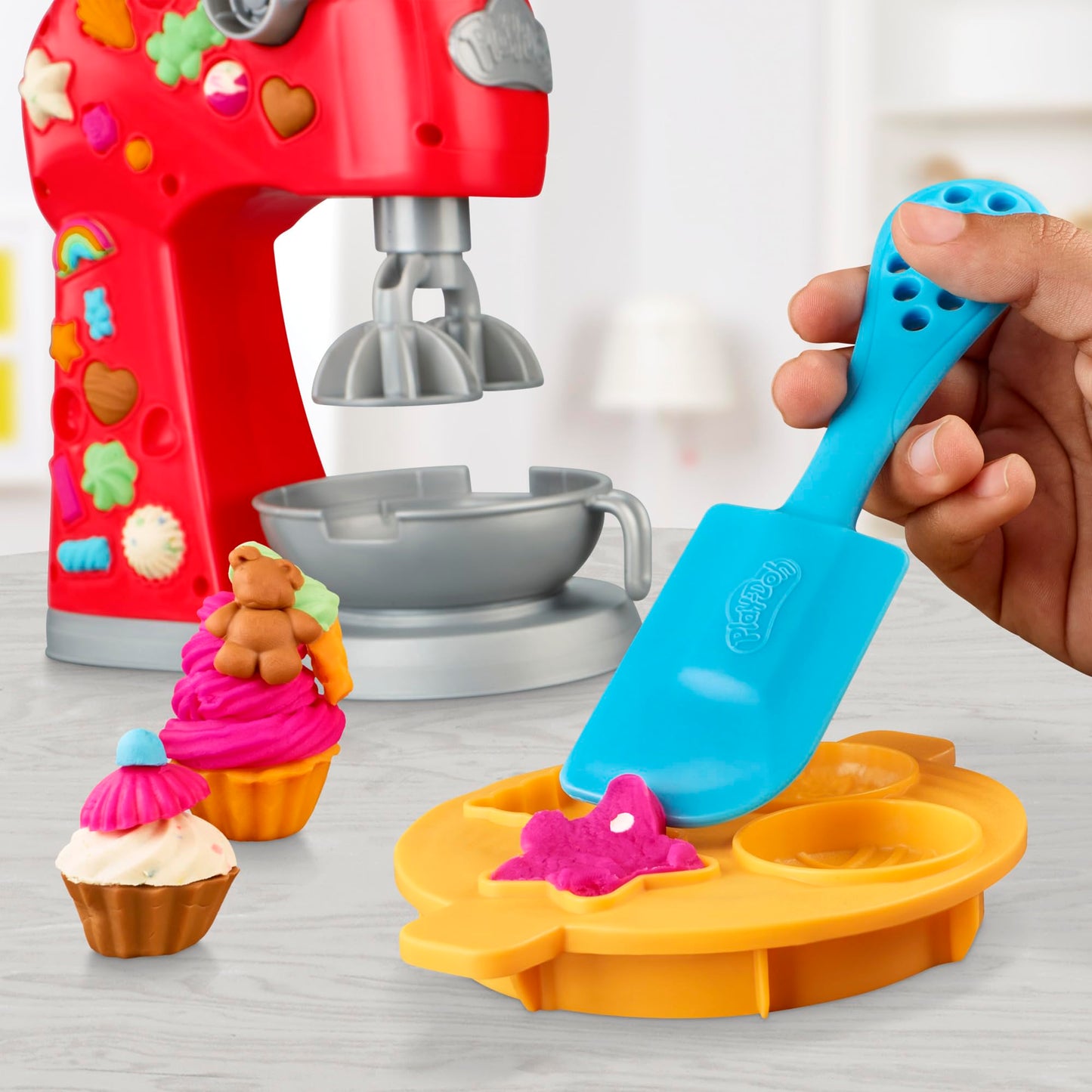 Play-Doh Super Mașină de Bucătărie cu accesorii