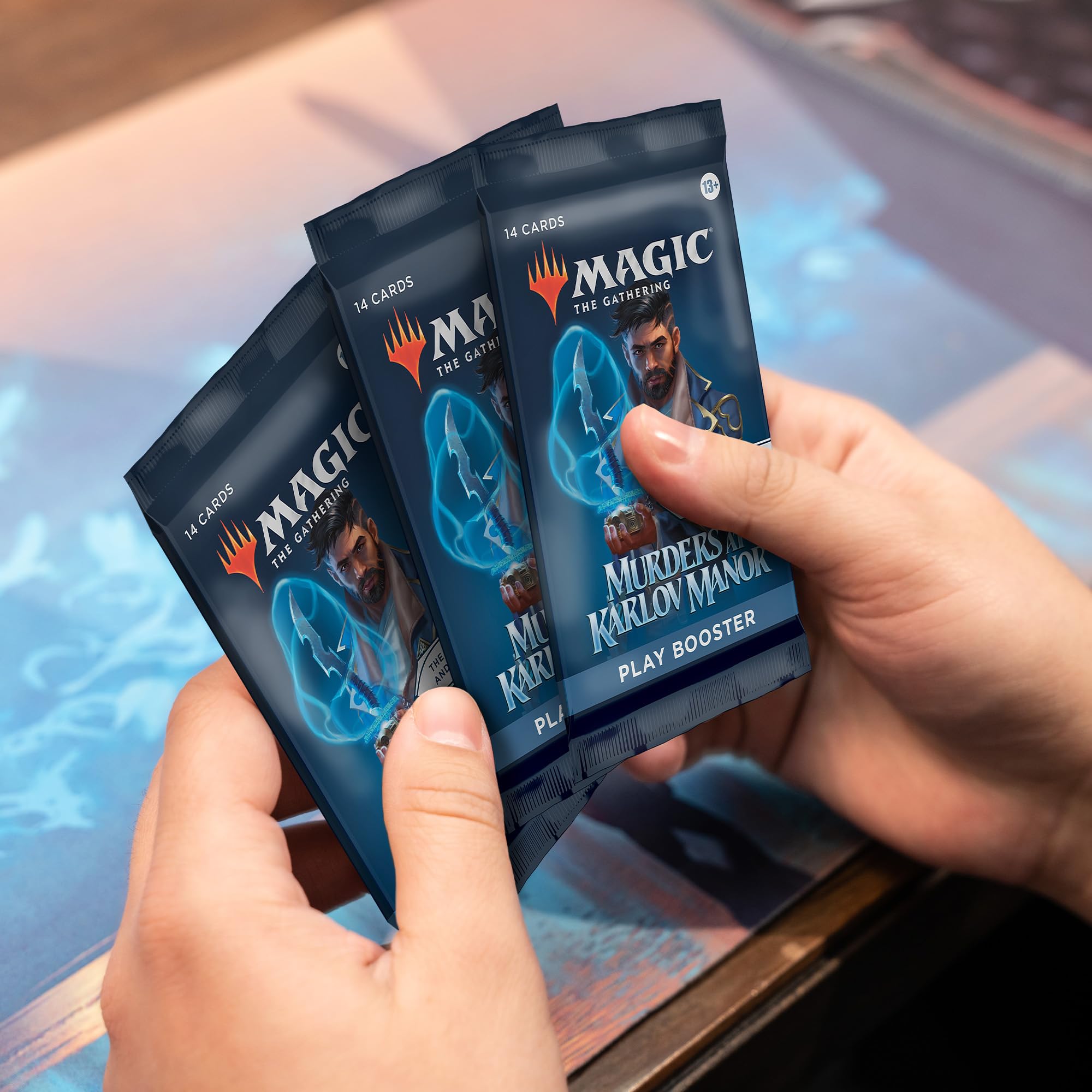 Magic The Gathering Murders la Karlov Manor, 13 ani+ 9 pachete de