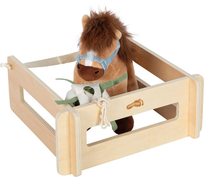 Small Foot 12731 Set Joacă Cal cu Grajd, 12 piese, 2+ ani