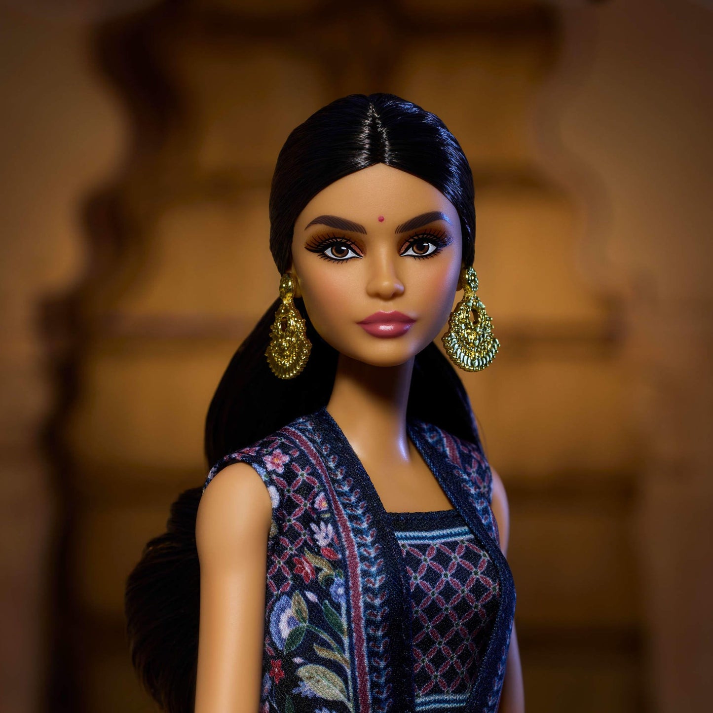 Barbie HRM91 Păpușă Diwali cu Rochie Anita Dongre Festivalul Luminilor