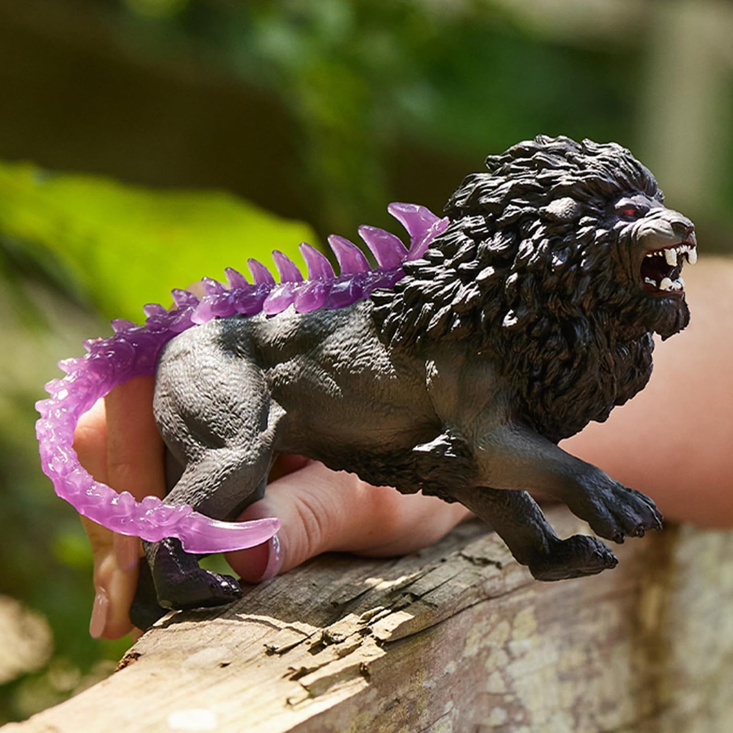 SCHLEICH ELDRADOR Creatures | Leul Umbrelor 42555 | Monstru ELDRADOR cu coadă transparentă | cadou minunat pentru fete și băieți | jucărie de la 7 ani | 14 x 5 x 9 cm