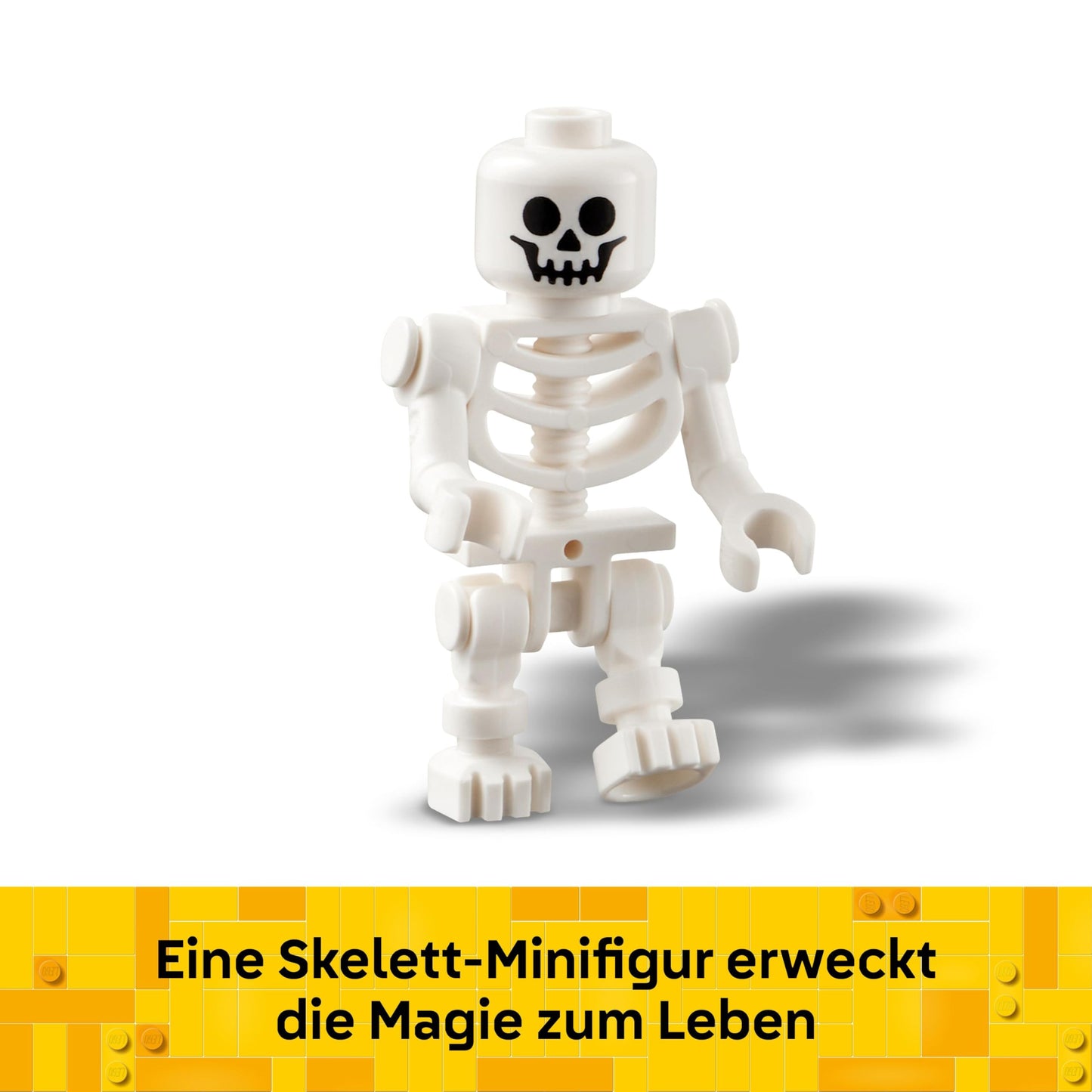 LEGO 40721 Set de construcție Halloween Scheună cu 205 piese și minifigurină schelet pentru copii de la 8 ani