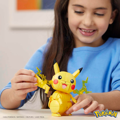Mega Pokémon GMD31 Figurină Pikachu medie de asamblat 10 cm mobil compatibil cu Mega Construx jucărie pentru copii de la 7 ani