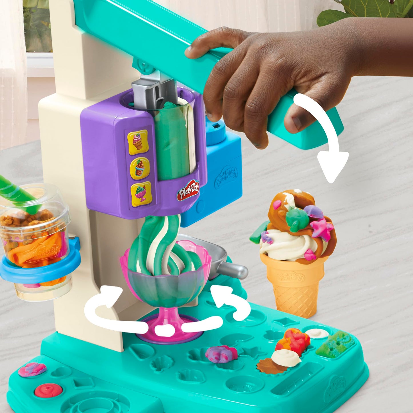 Play-Doh Mașină de înghețată, set modelare, 3+ ani