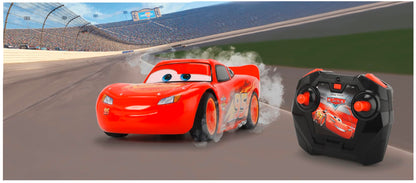 Mașină RC Jada Toys 3 Lightning McQueen Turbo Racer, cu telecomandă 2 canale, jucărie cu funcție turbo, încărcare USB, inclusiv baterii, scară 1:24, 17 cm, roșie.