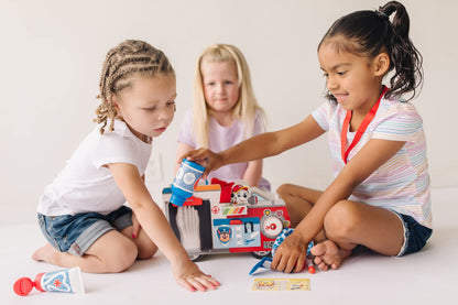 Set de joaca Melissa & Doug, Paw Patrol, Ambulanta Patrula Catelusilor Melissa si Doug