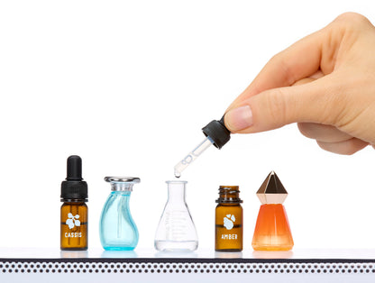 MGA's Miniverse Make It Mini Set de parfumuri mini colecționabile cu surpriză, cosmetice autentice DIY pentru colecționari de la 8 ani
