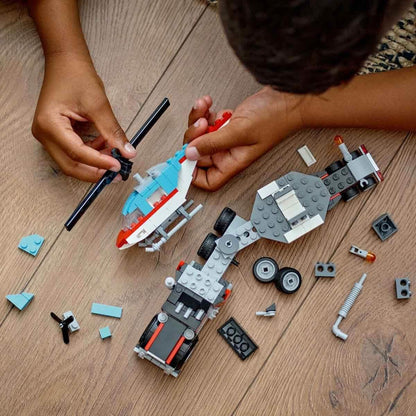 LEGO Creator 3in1: Set de vehicule cu camion, elicopter, avion și cisternă - Cadou pentru băieți și fete de 7 ani 31146