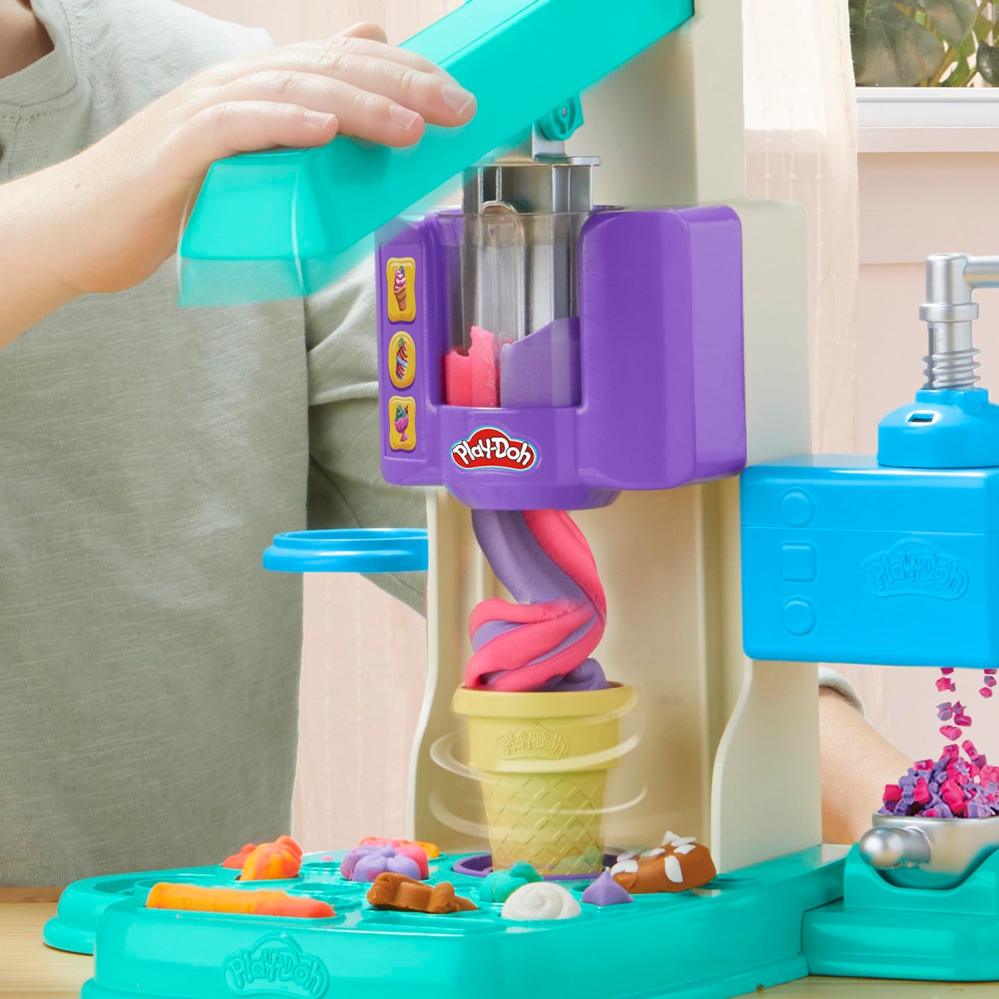 Play-Doh Mașină de înghețată, set modelare, 3+ ani