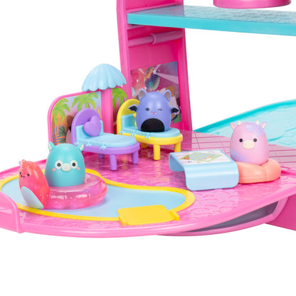 Squish-a-longs SQAL0037 Set de joacă portabil Party Pack cu 3 figurine Mini-Squish de 2,5 cm și 9 accesorii de mobilier pentru colecționat și schimbat de la Squishmallows de la 6 ani