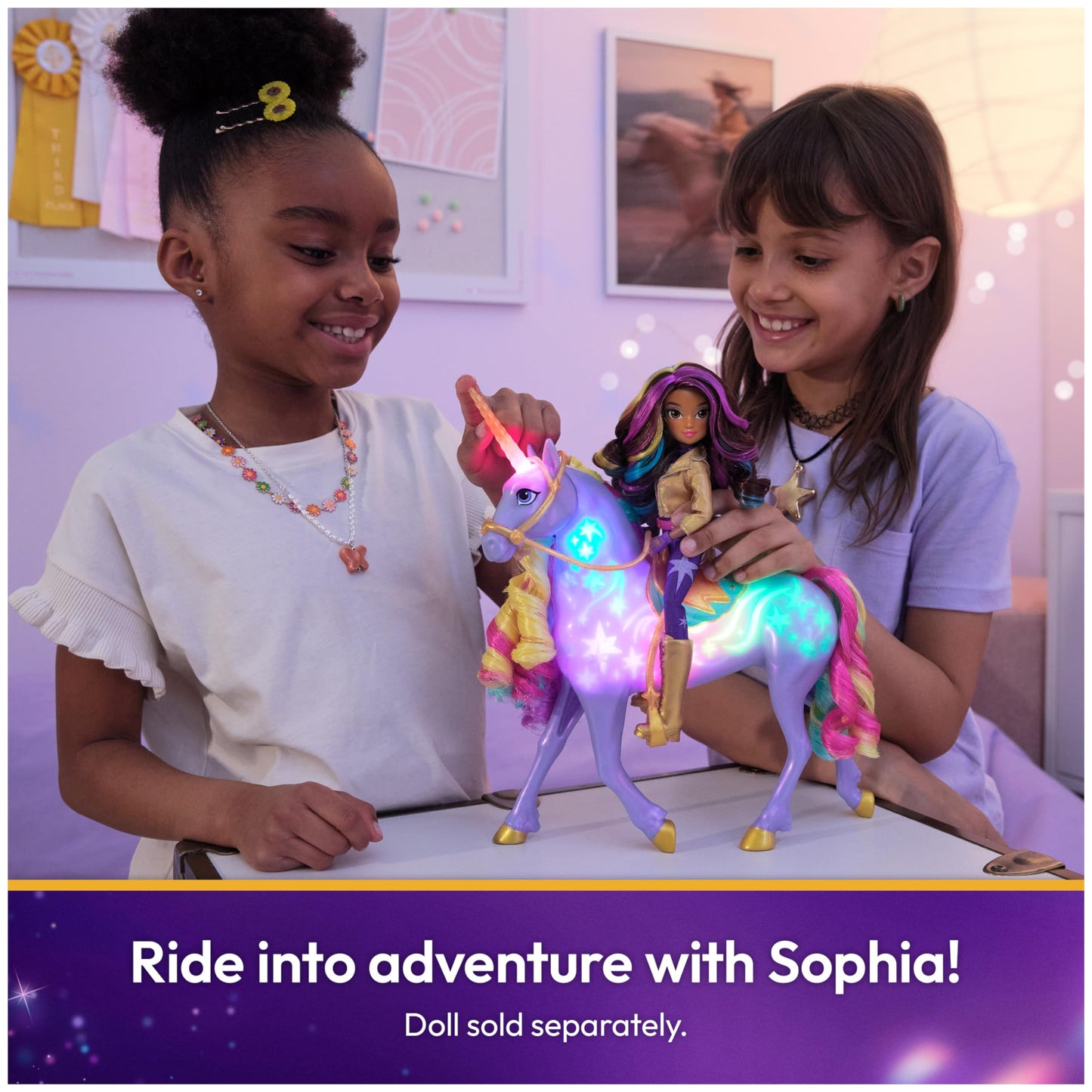 Academia Unicornului Licht-Magie Wildstar - Unicorn cu efecte de lumină și muzică, 28 cm, inspirat de seria Netflix, pentru jocuri de rol imaginative, pentru copii de la 4 ani.