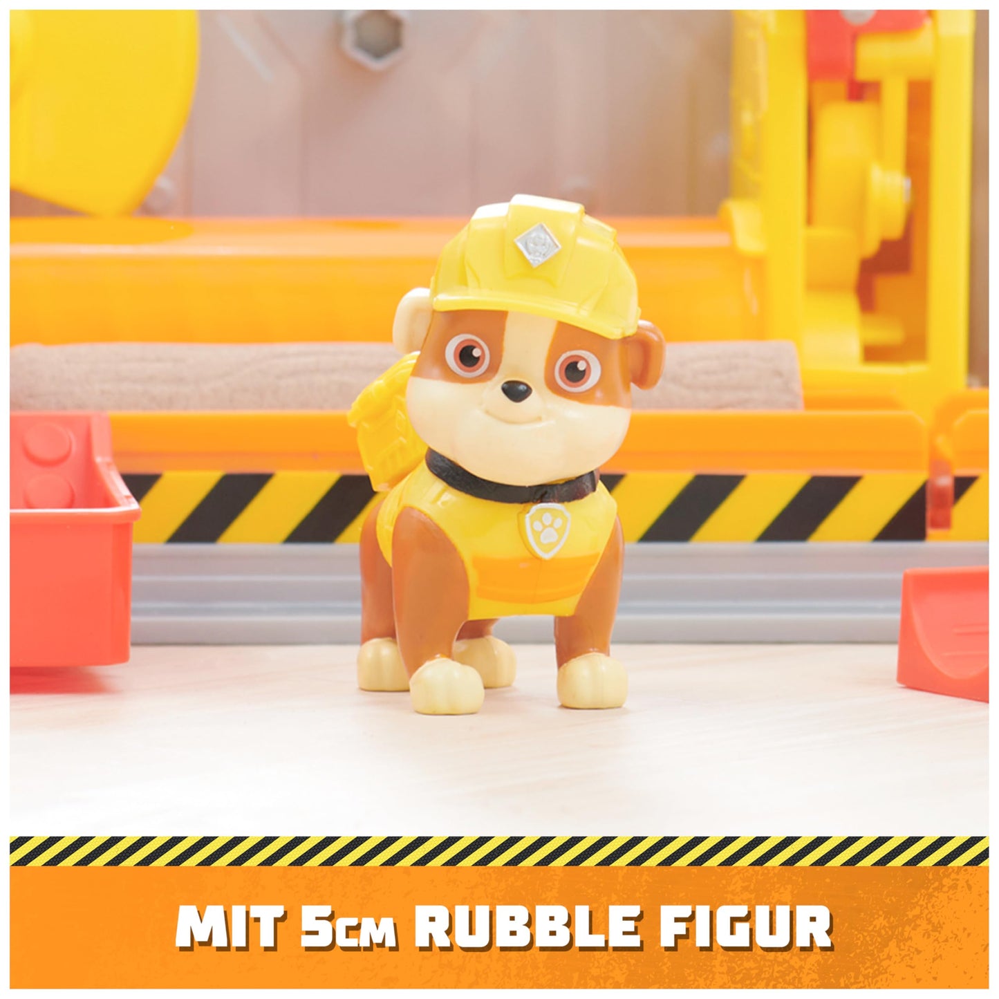 Rubble & Crew - Set de joacă atelier cu 2 accesorii de unelte, 1 figură Rubble, 85g nisip cinetic Build-it și 1 matriță, jucărie pentru copii de la 3 ani