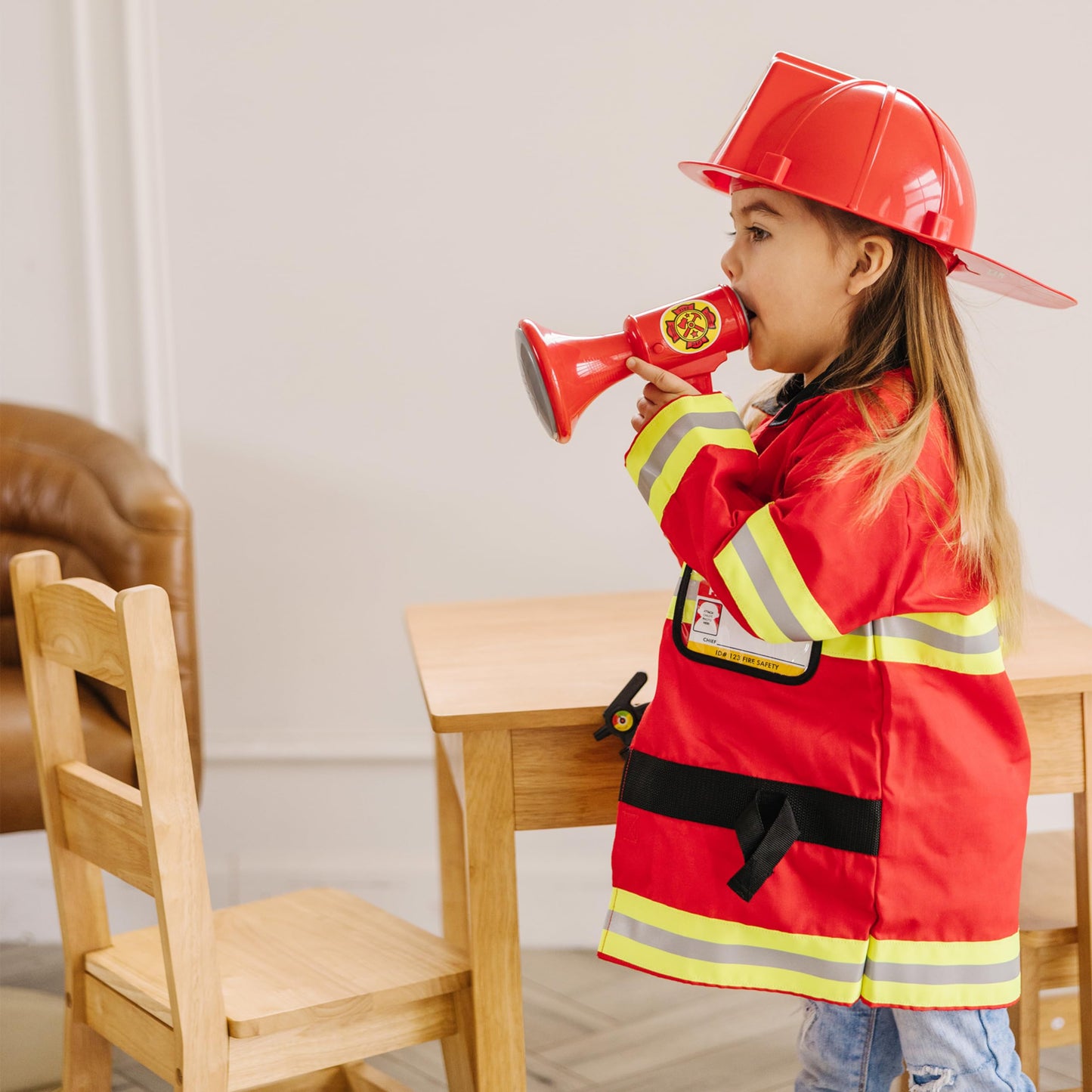 Melissa & Doug Costum Pompier, 6 piese, 3+ ani