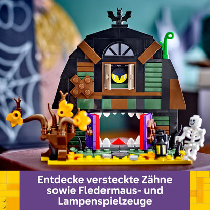 LEGO 40721 Set de construcție Halloween Scheună cu 205 piese și minifigurină schelet pentru copii de la 8 ani