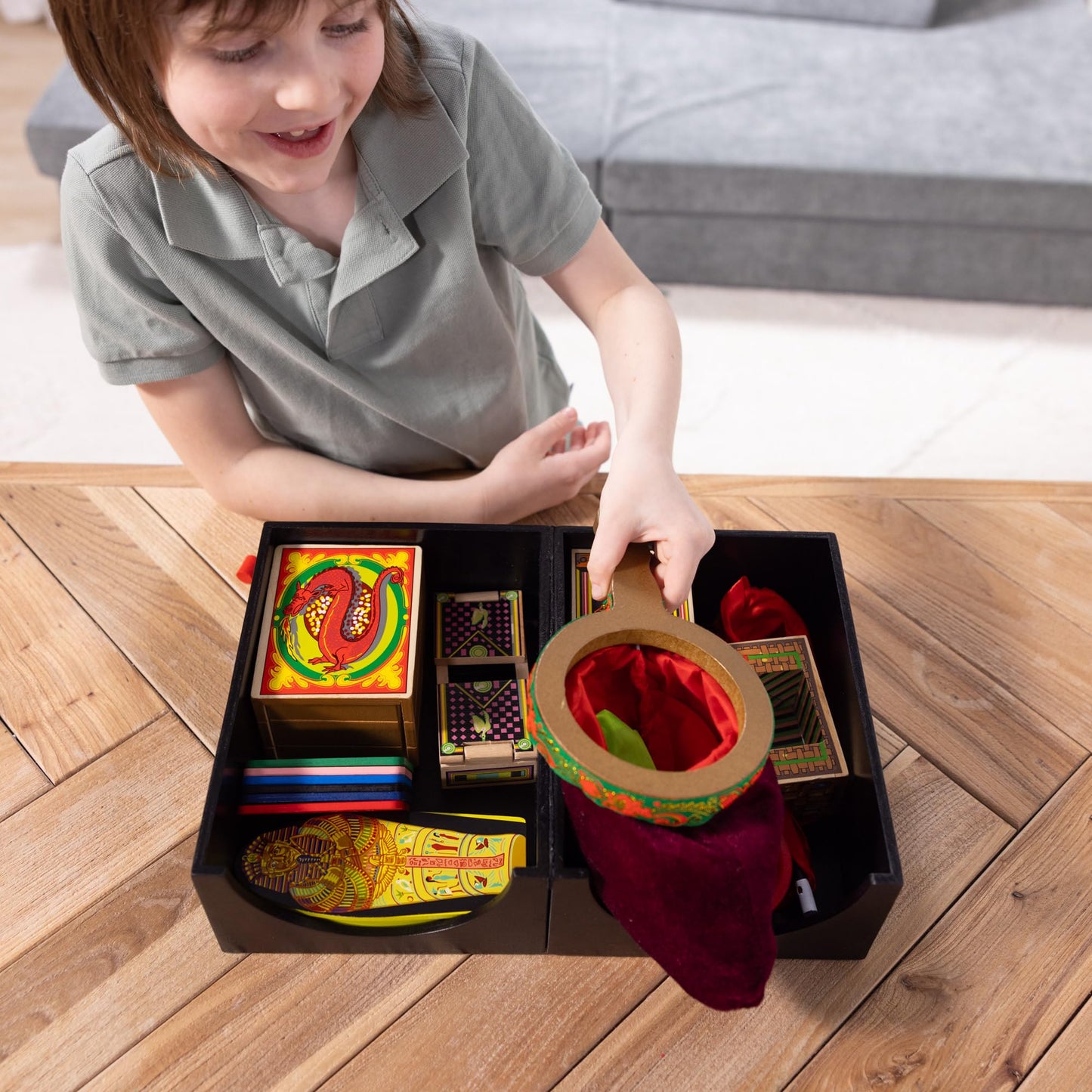 Melissa & Doug Set de magie Deluxe, 52 piese, 8+ ani