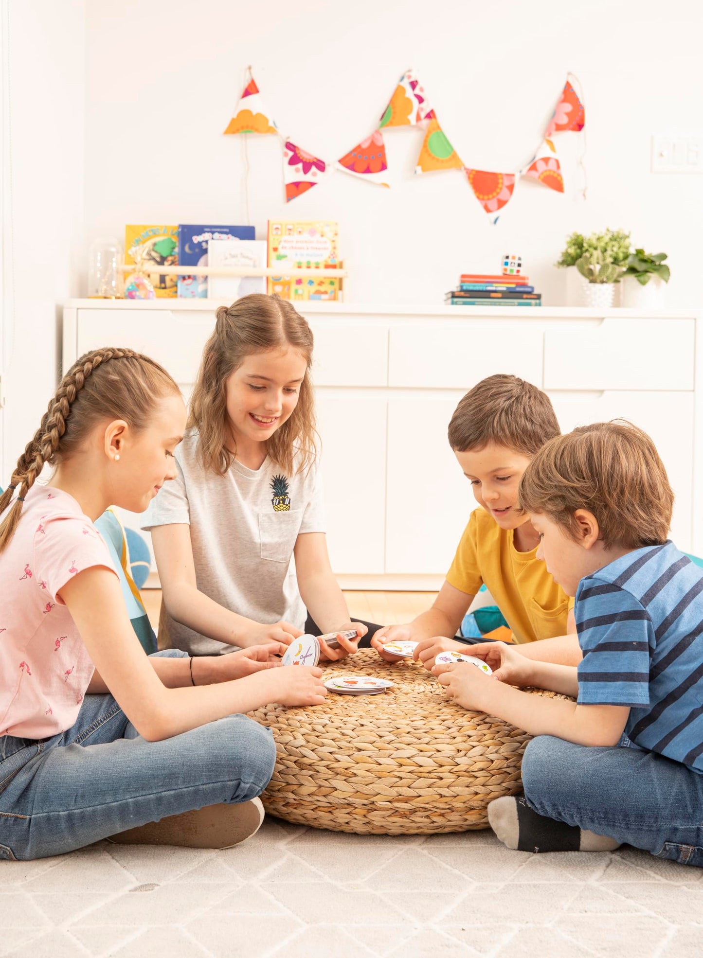 Asmodee Dobble Joc de observație, 2-8 jucători, 6+ ani (IT)