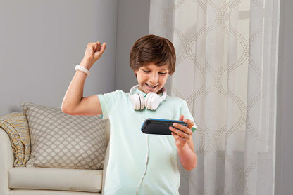VTech Kidicom Advance 3.0 (Albastru) - Jucărie educativă și dispozitiv de comunicare sigur pentru copii, cu e-book-uri, cameră, aplicații prietenoase, jocuri și multe altele, potrivit pentru băieți și fete 4-7 ani.